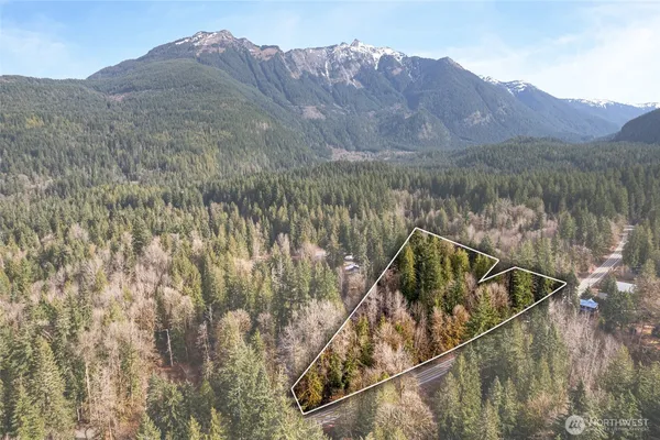$950,000 | 10211 Mt Baker Highway, Deming, WA 98244