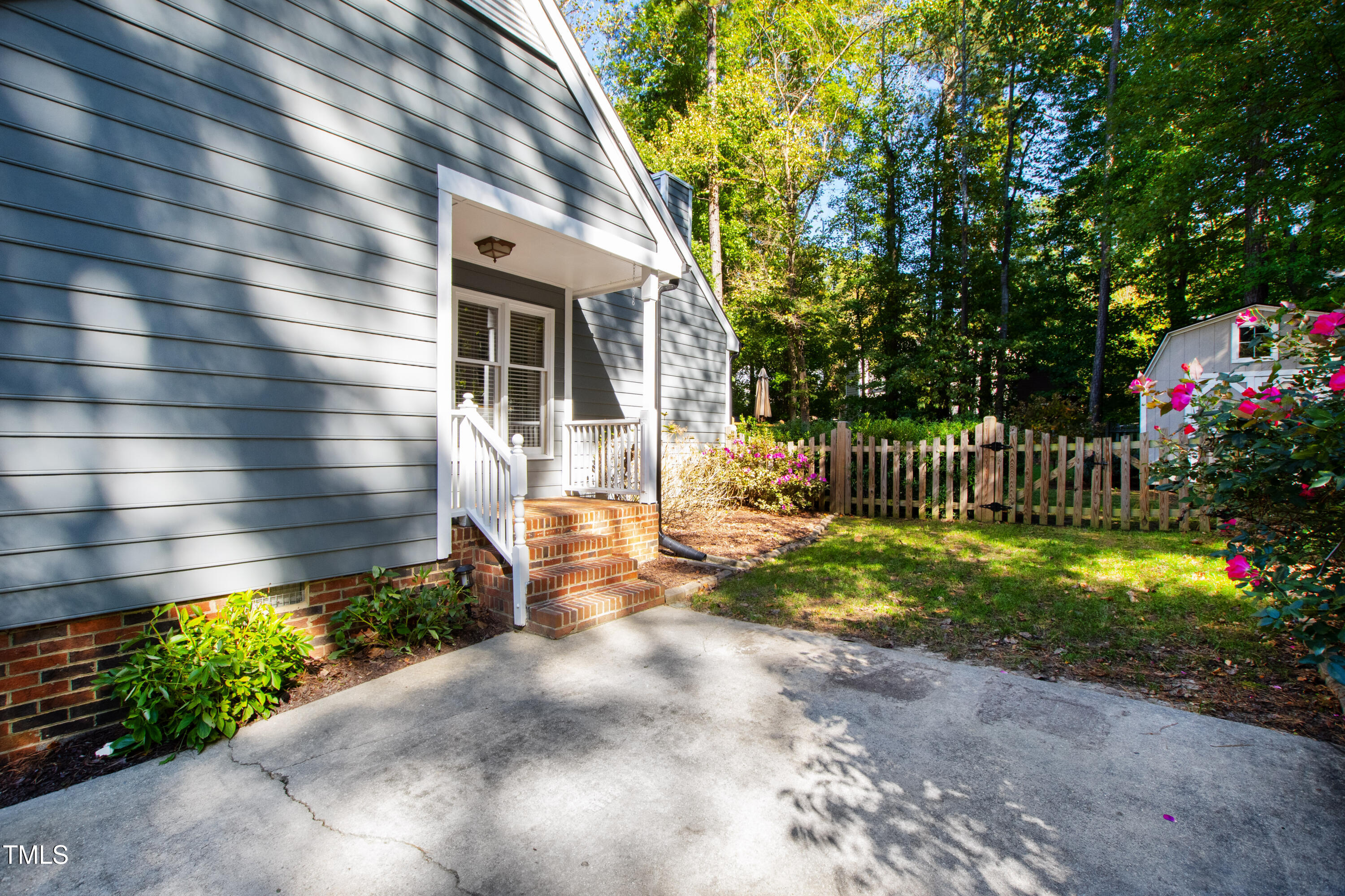 5408 Fairmead Circle Raleigh, NC 27613 - Photo 42 of 43 back