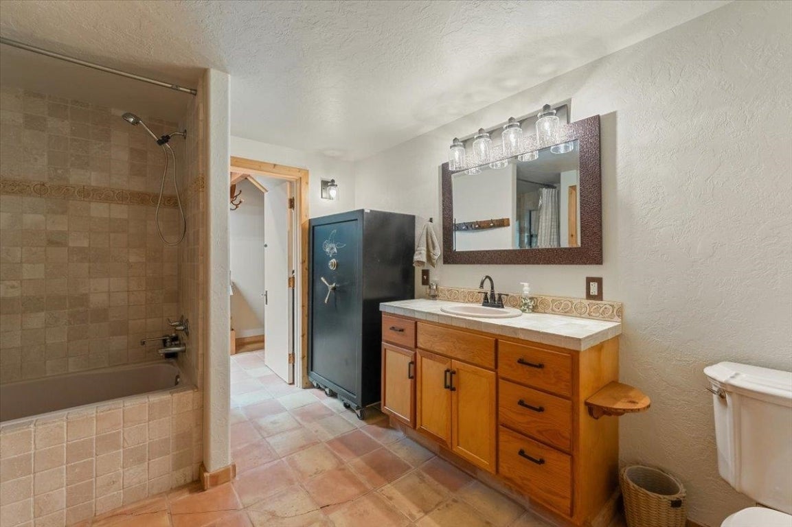 9515 Scott River Road Fort Jones, CA 96032 - Photo 20 of 47 Gallery Image 20