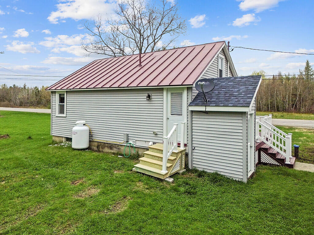 622 Waterville Road Unity, ME 04988 - Photo 5 of 19 Rear of home