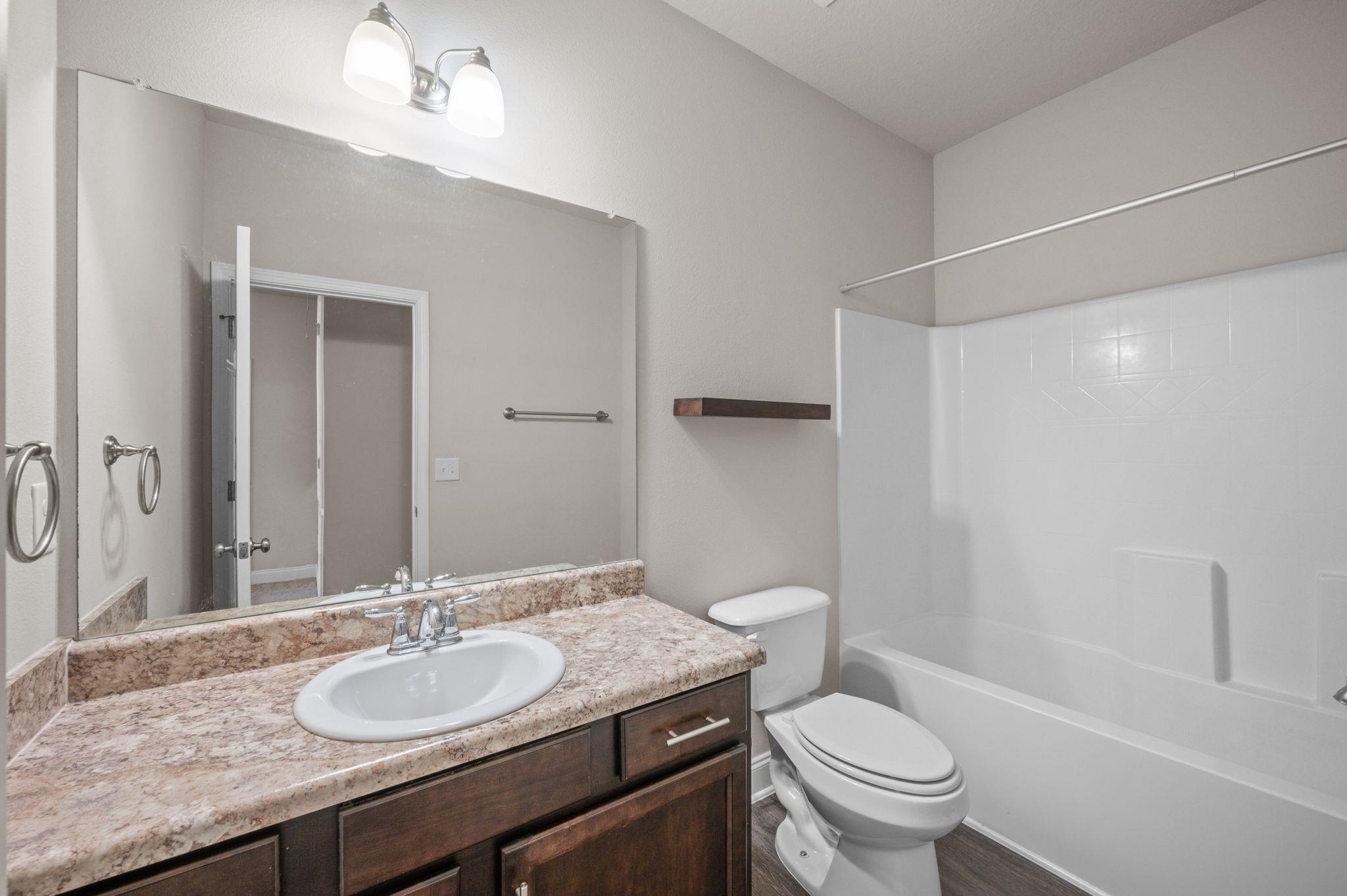 6903 Spaniel Drive, Unit B Daphne, AL 36527 - Photo 19 of 28 Bathroom