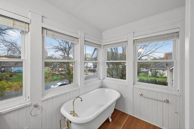 $359,900 | 200 1st Avenue Northwest, Pine Island, MN 55963