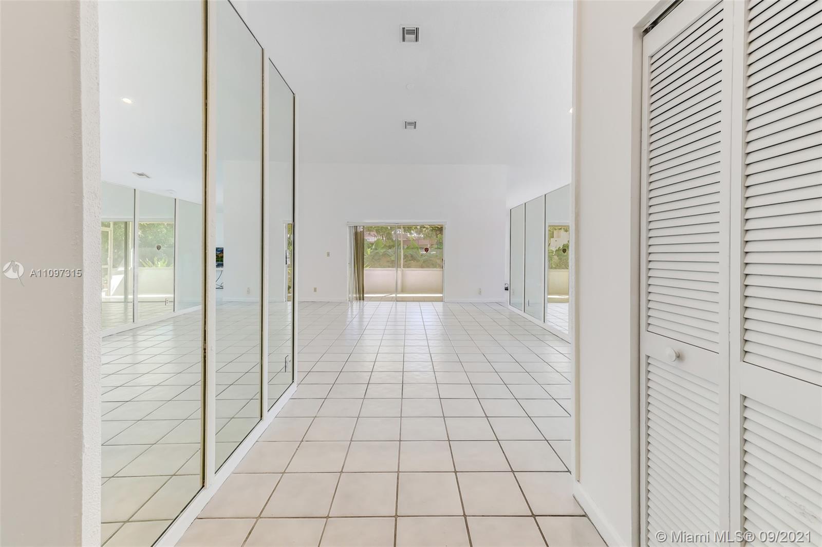 5140 Northwest 5th Avenue Boca Raton, FL 33487 - Photo 10 of 44