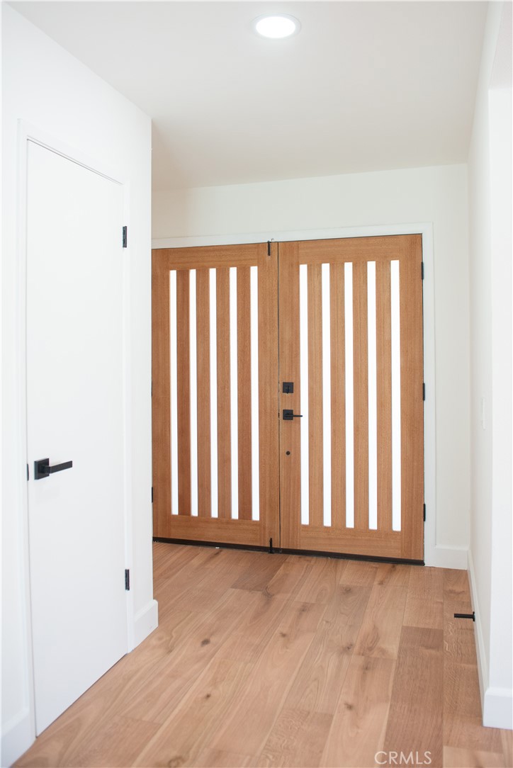 1466 East Helmick Street Carson, CA 90746 - Photo 4 of 32