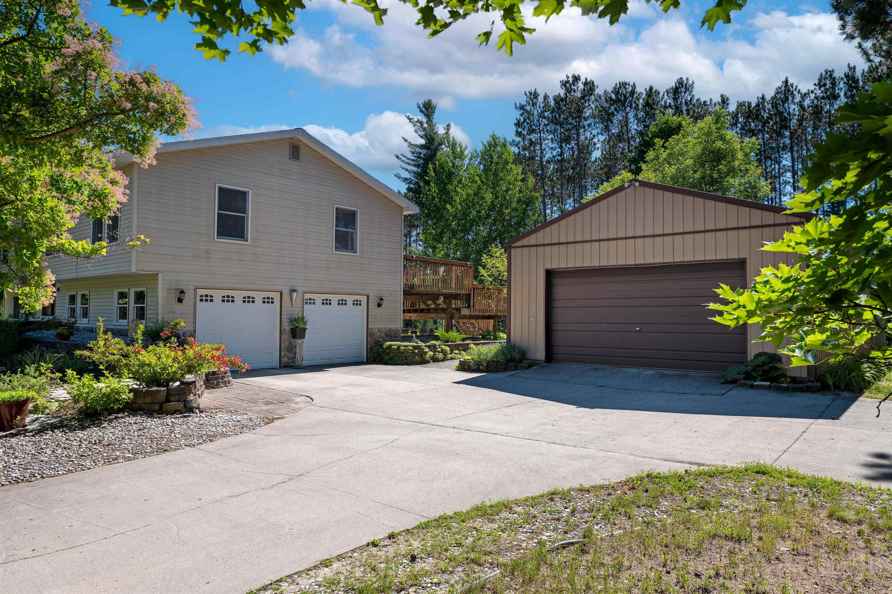 10705 Thiel Road Traverse City, MI 49685 - Photo 2 of 22