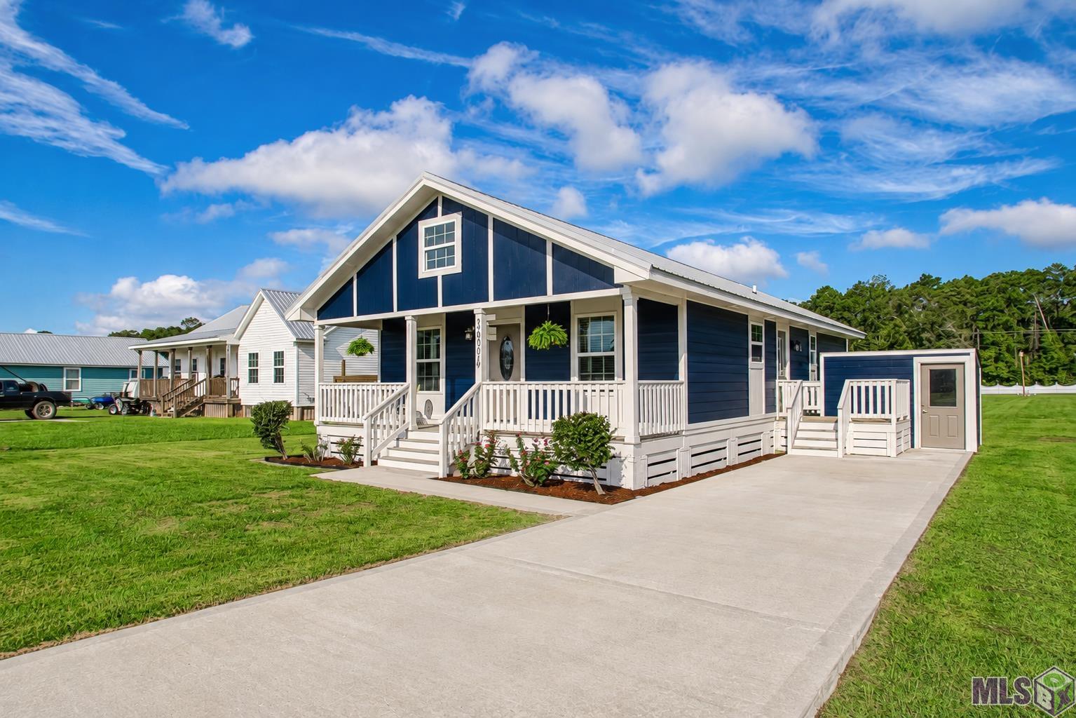 26319 Indian Run Springfield, LA 70462 - Photo 1 of 34 Gallery Image 1