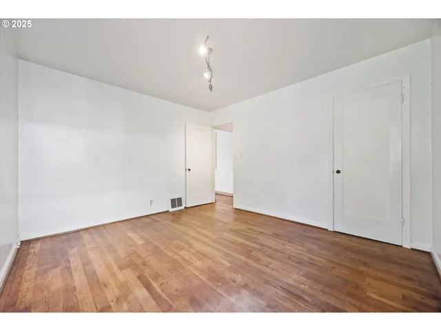 $395,000 | 1115 Northeast 106th Avenue, Portland, OR 97220