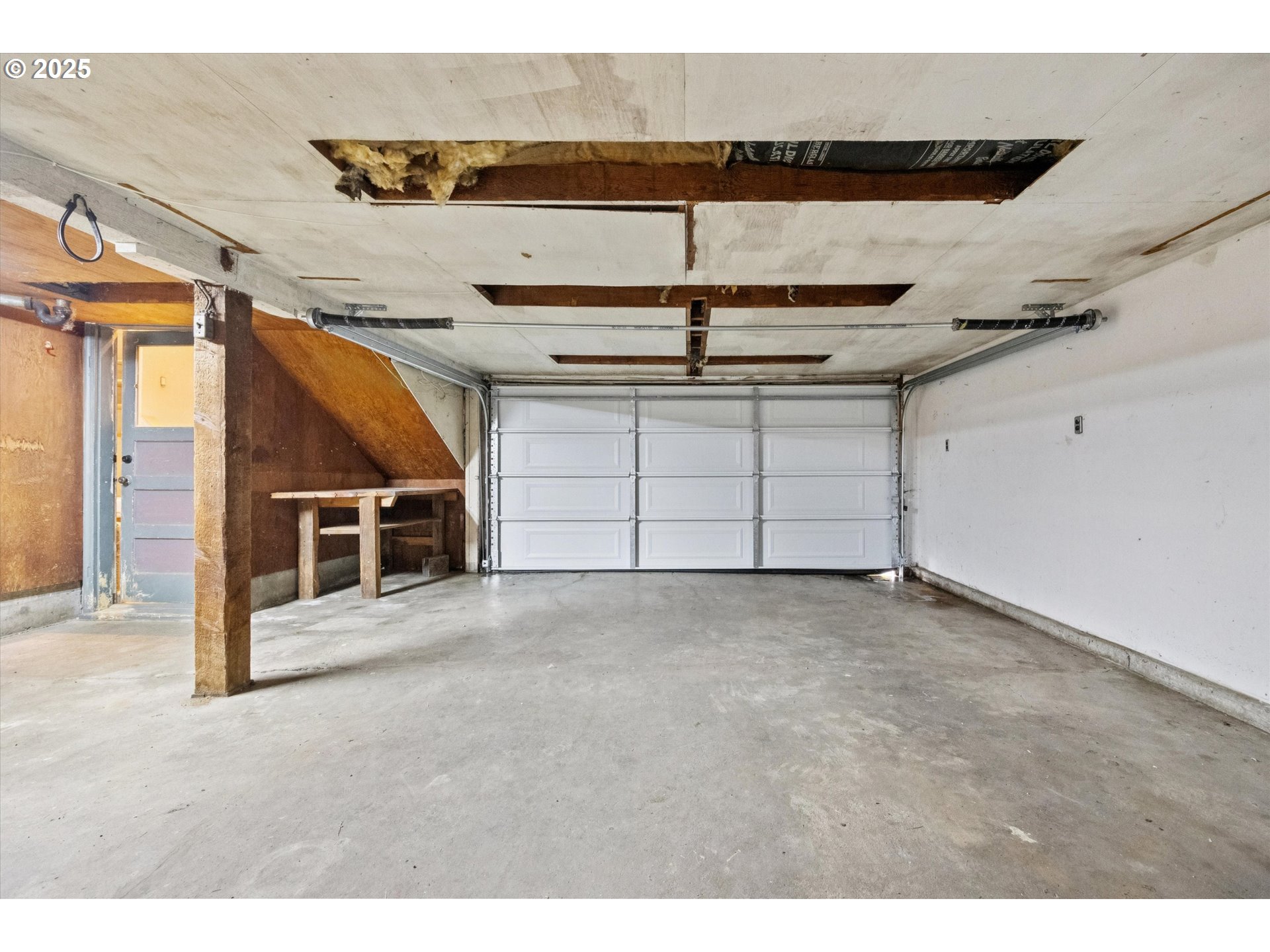 1115 Northeast 106th Avenue Portland, OR 97220 - Photo 34 of 46 a view of a garage