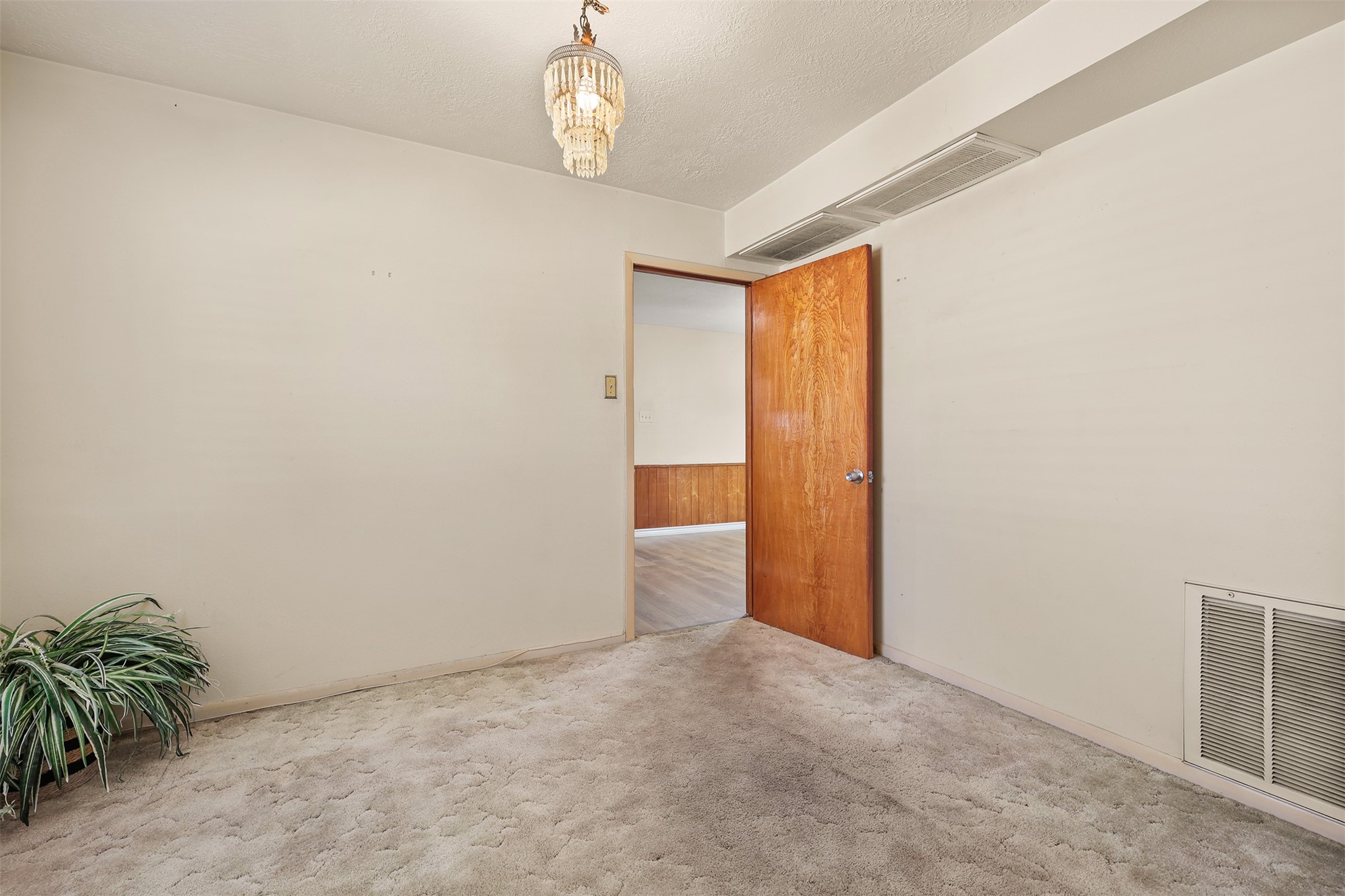 1807 Marlock Lane Pasadena, TX 77502 - Photo 11 of 30