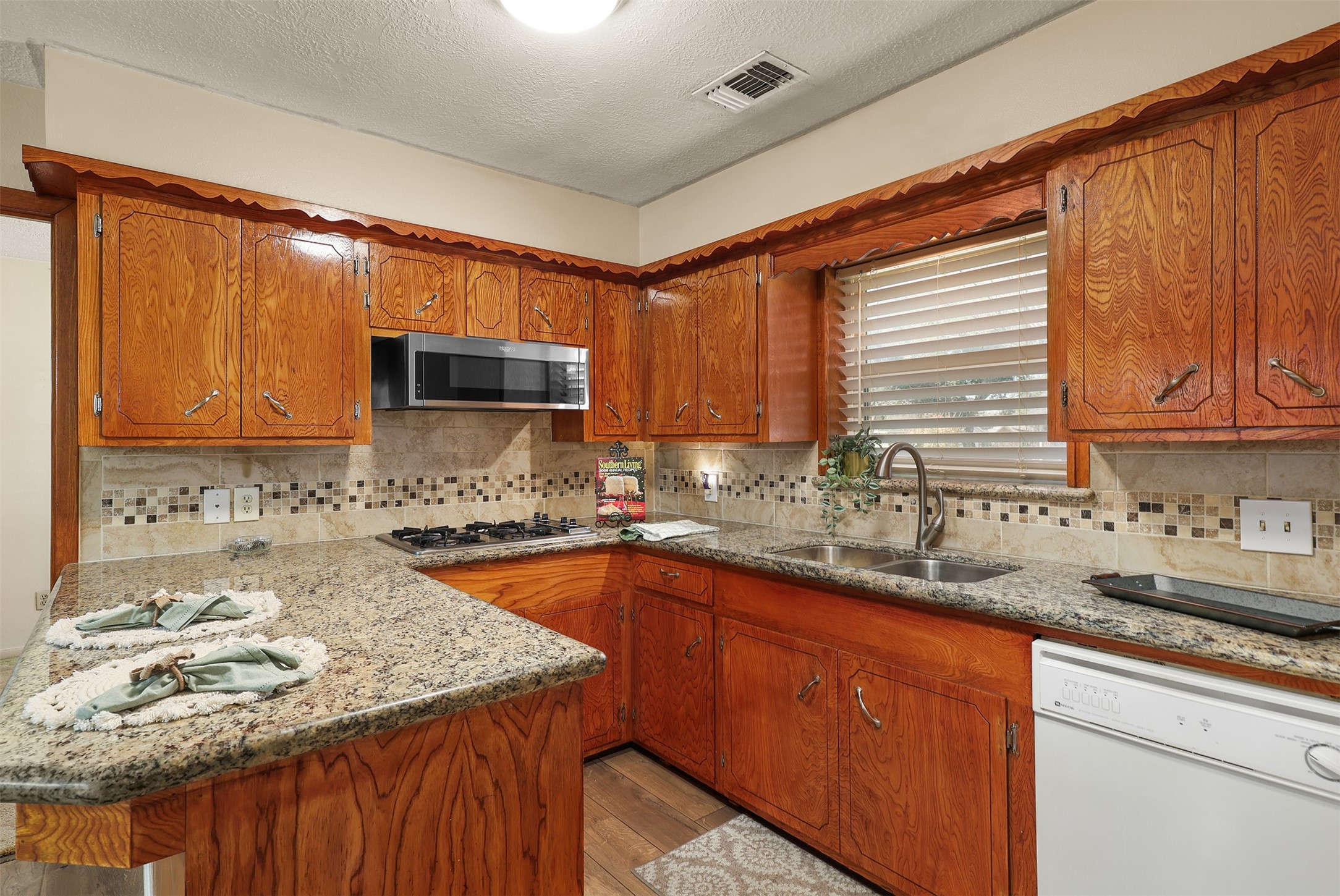 1807 Marlock Lane Pasadena, TX 77502 - Photo 14 of 30