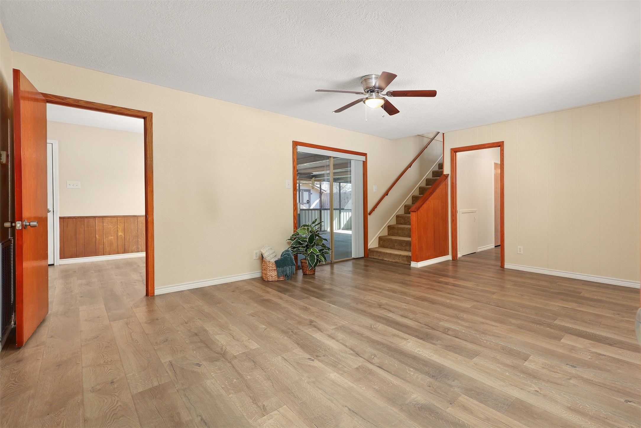 1807 Marlock Lane Pasadena, TX 77502 - Photo 7 of 30