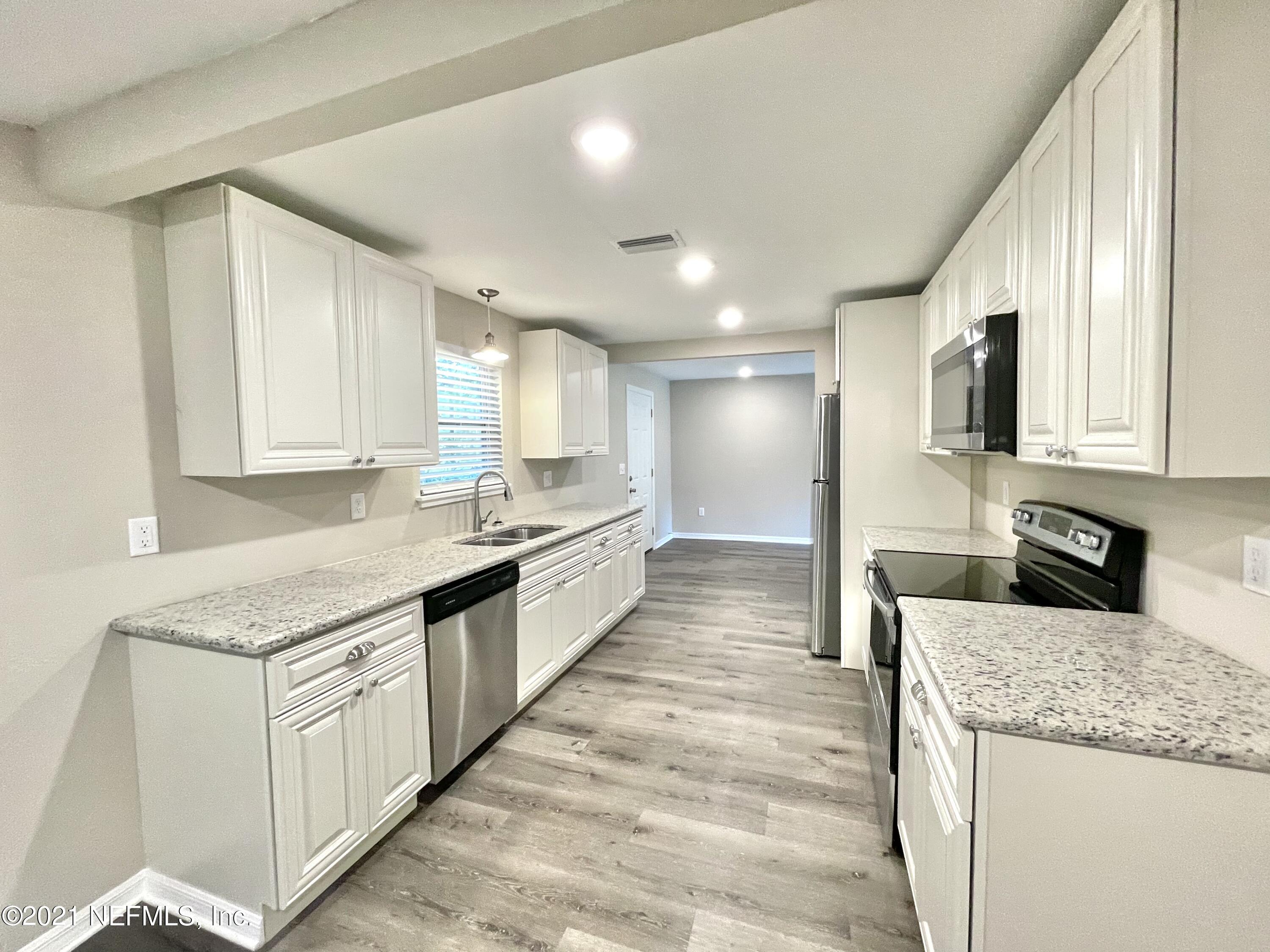 607 West Market Road Starke, FL 32091 - Photo 5 of 17 EB42EE68-A60A-446F-A749-2A983508445C