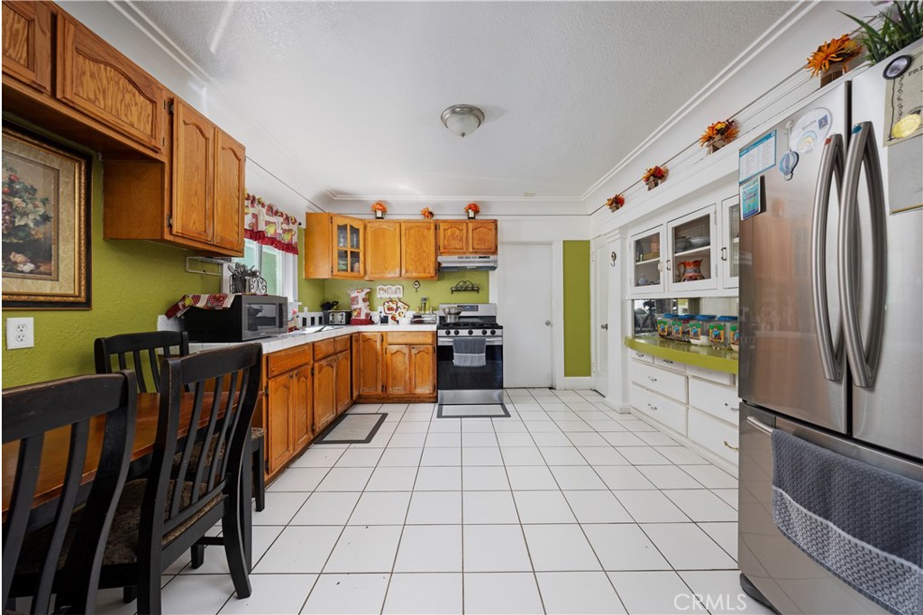 643 Elm Avenue Long Beach, CA 90802 - Photo 3 of 17