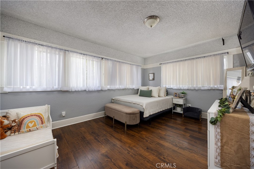 643 Elm Avenue Long Beach, CA 90802 - Photo 5 of 17