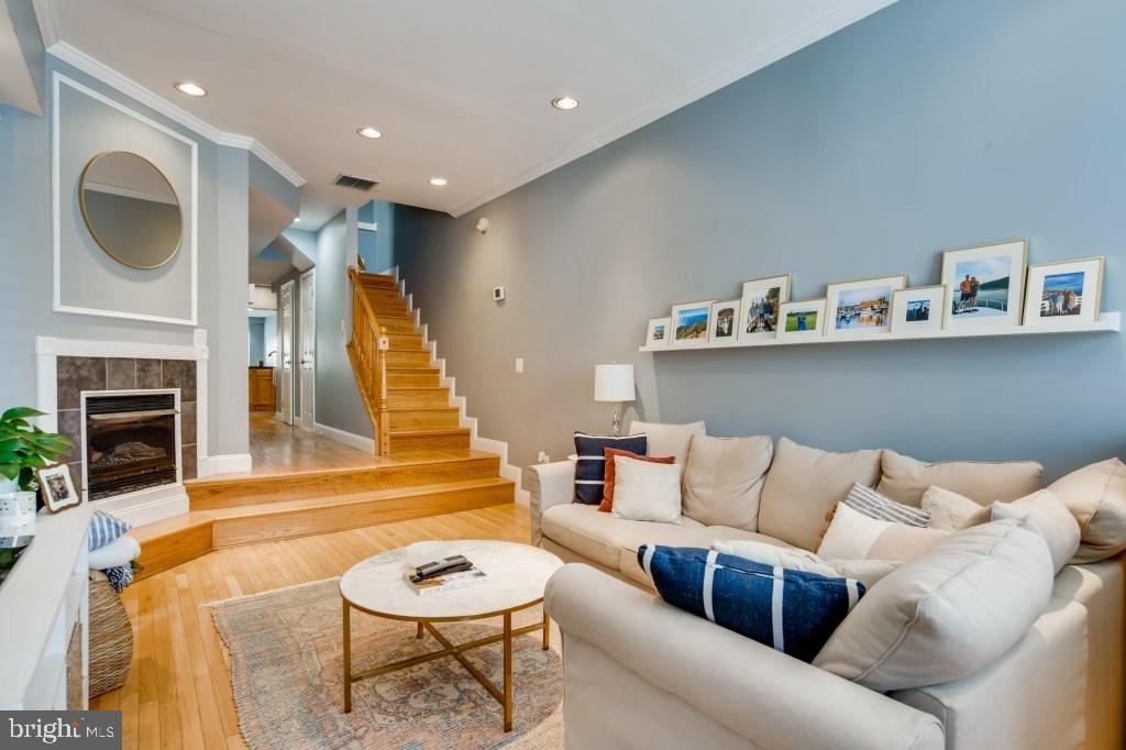 3240 Foster Avenue Baltimore, MD 21224 - Photo 4 of 25