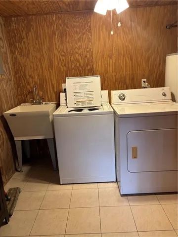 $1,275 | 2626 Acacia Street, New Orleans, LA 70122