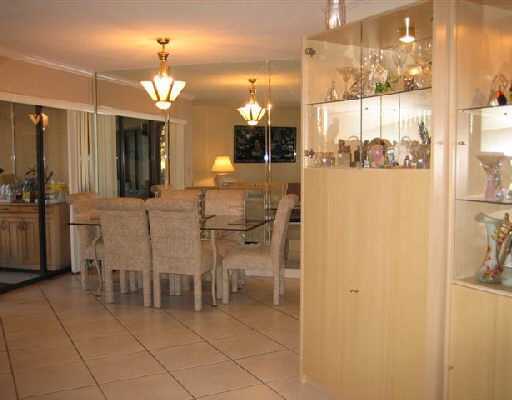 5801 Camino Del Sol, Unit 100 Boca Raton, FL 33433 - Photo 8 of 16 Additional Photo