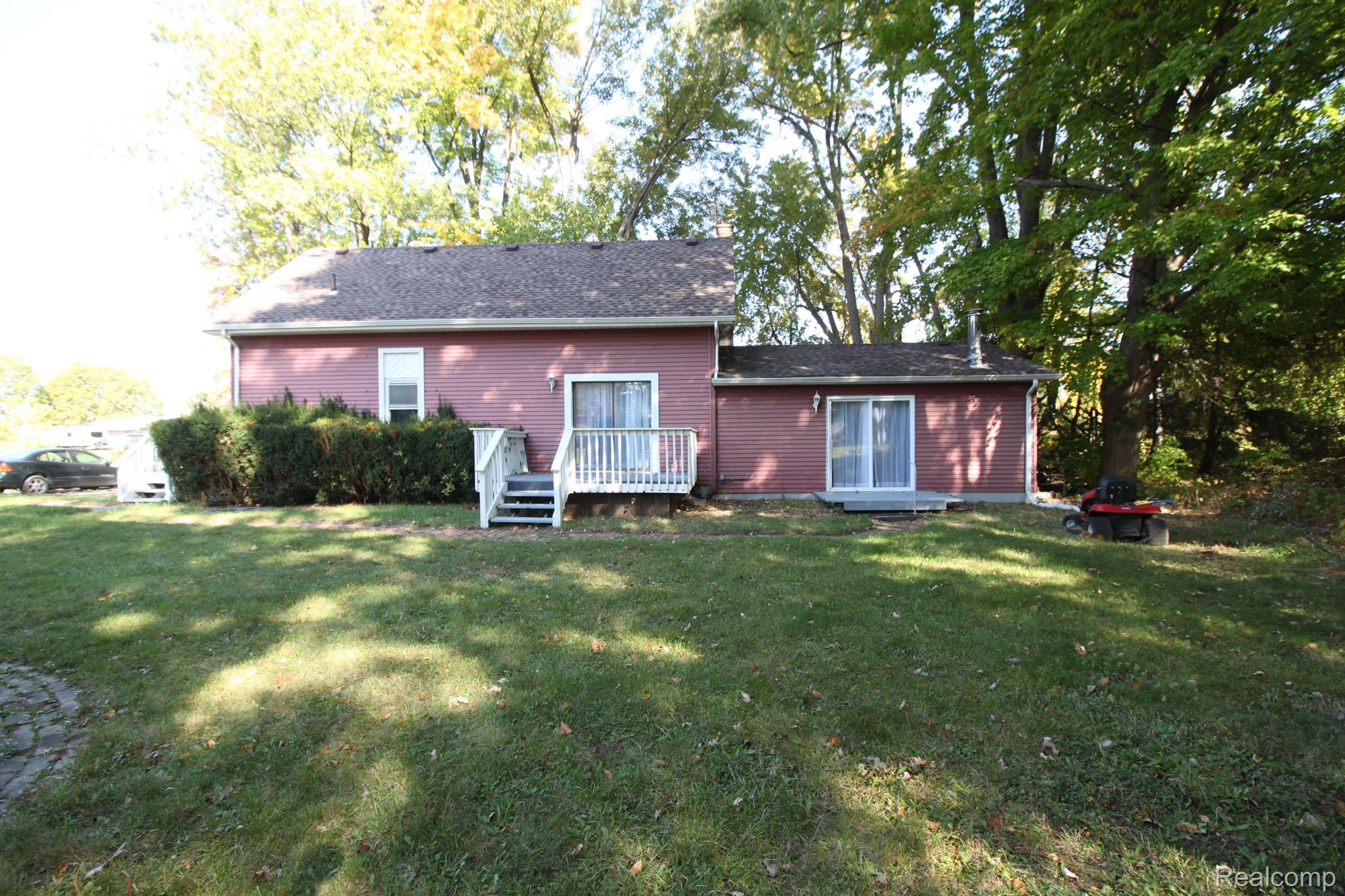 430 Capac Road Allenton, MI 48002 - Photo 3 of 28 Gallery Image 3