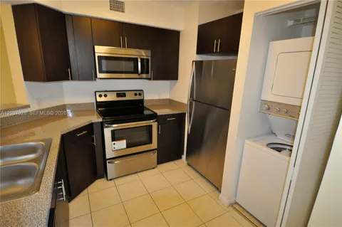 $175,000 | 3473 Northwest 44th Street, Unit 103, Oakland Park, FL 33309