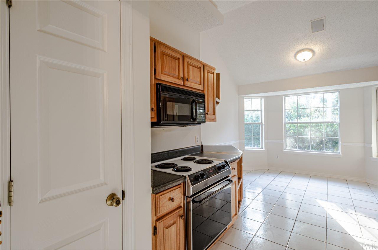 2423 Valley Road Navarre, FL 32566 - Photo 11 of 34