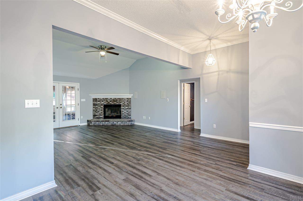 2423 Valley Road Navarre, FL 32566 - Photo 6 of 34