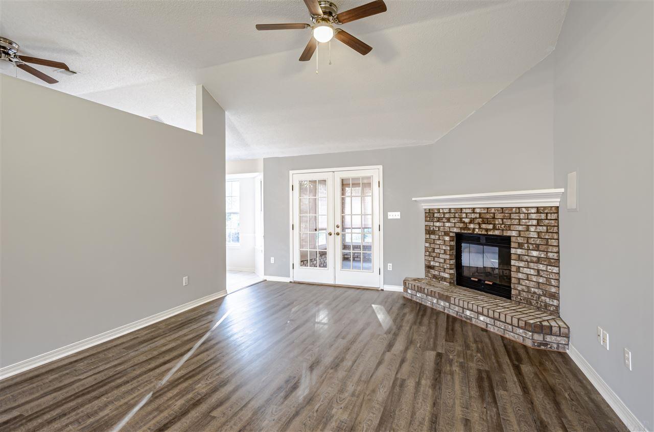 2423 Valley Road Navarre, FL 32566 - Photo 8 of 34