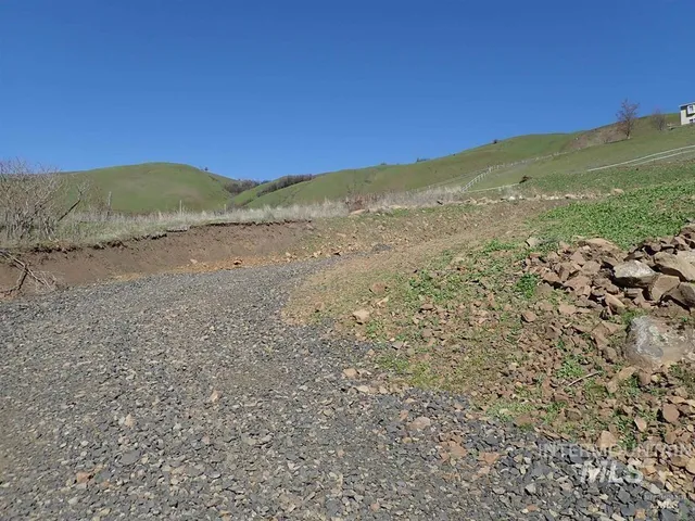 $119,900 | 34245 Grandview Lane, Lenore, ID 83541