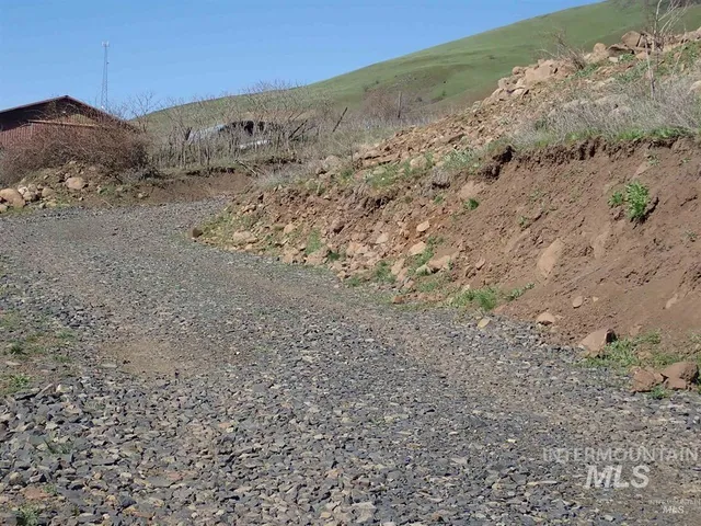 $119,900 | 34245 Grandview Lane, Lenore, ID 83541