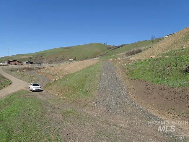 $119,900 | 34245 Grandview Lane, Lenore, ID 83541