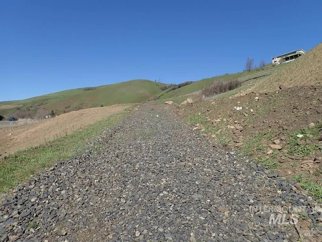 $119,900 | 34245 Grandview Lane, Lenore, ID 83541