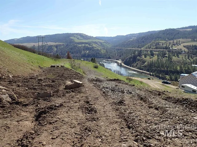 $119,900 | 34245 Grandview Lane, Lenore, ID 83541