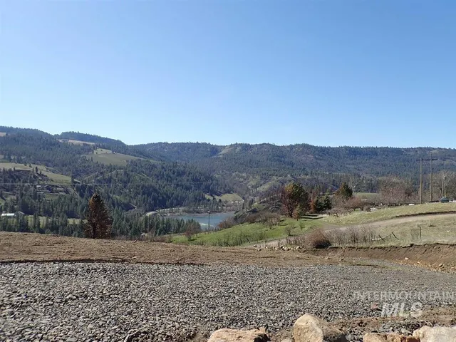 $119,900 | 34245 Grandview Lane, Lenore, ID 83541