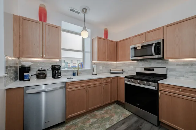 $334,900 | 1700 Riverwoods Drive, Unit 414, Melrose Park, IL 60160