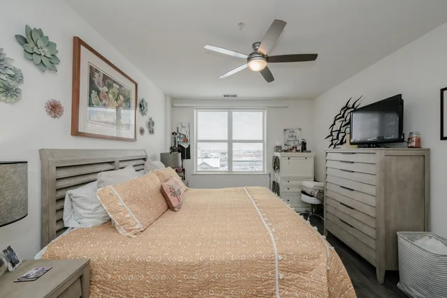 $334,900 | 1700 Riverwoods Drive, Unit 414, Melrose Park, IL 60160