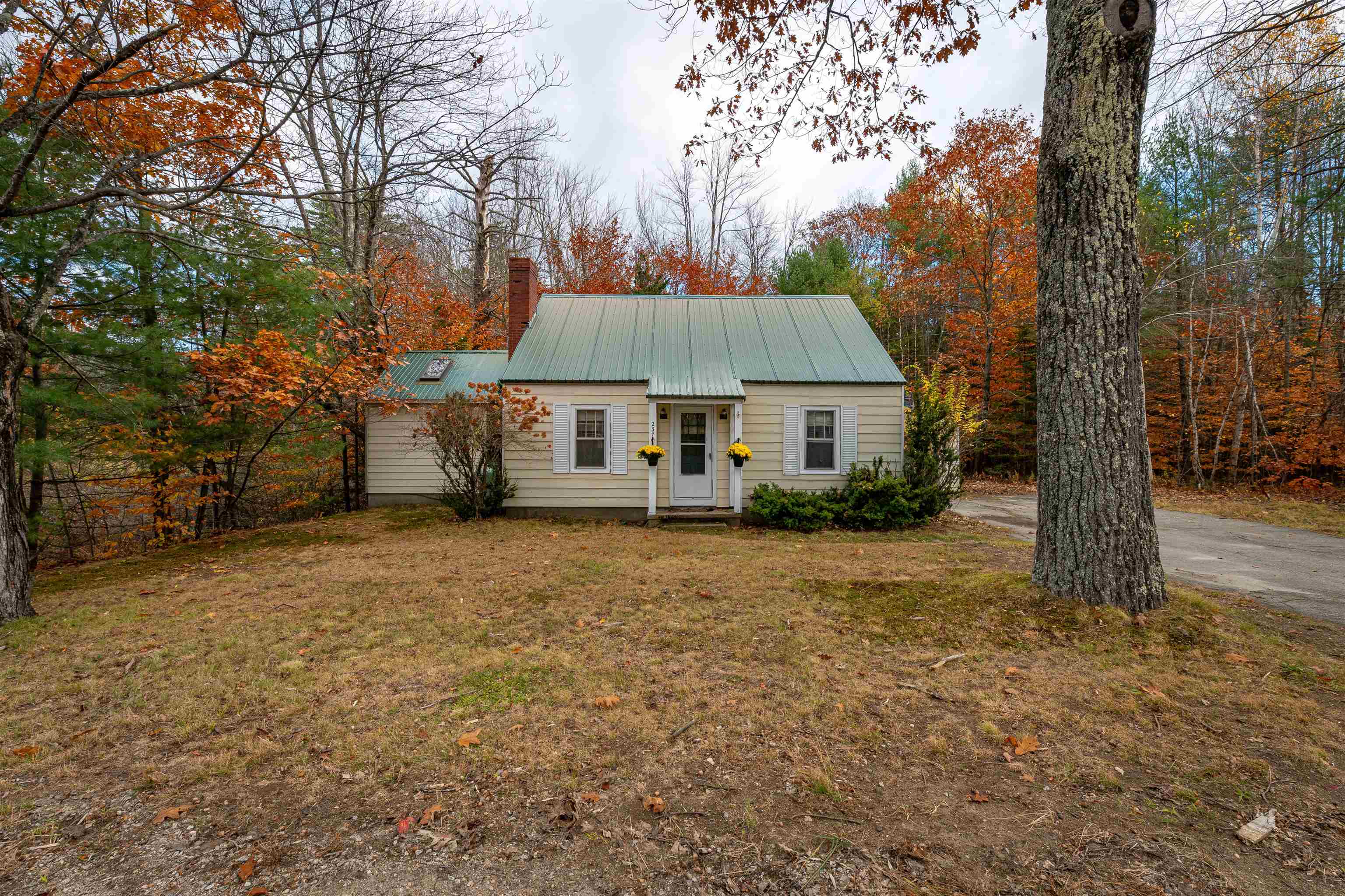 237 Eaton Road Conway, NH 03818 - Photo 2 of 29