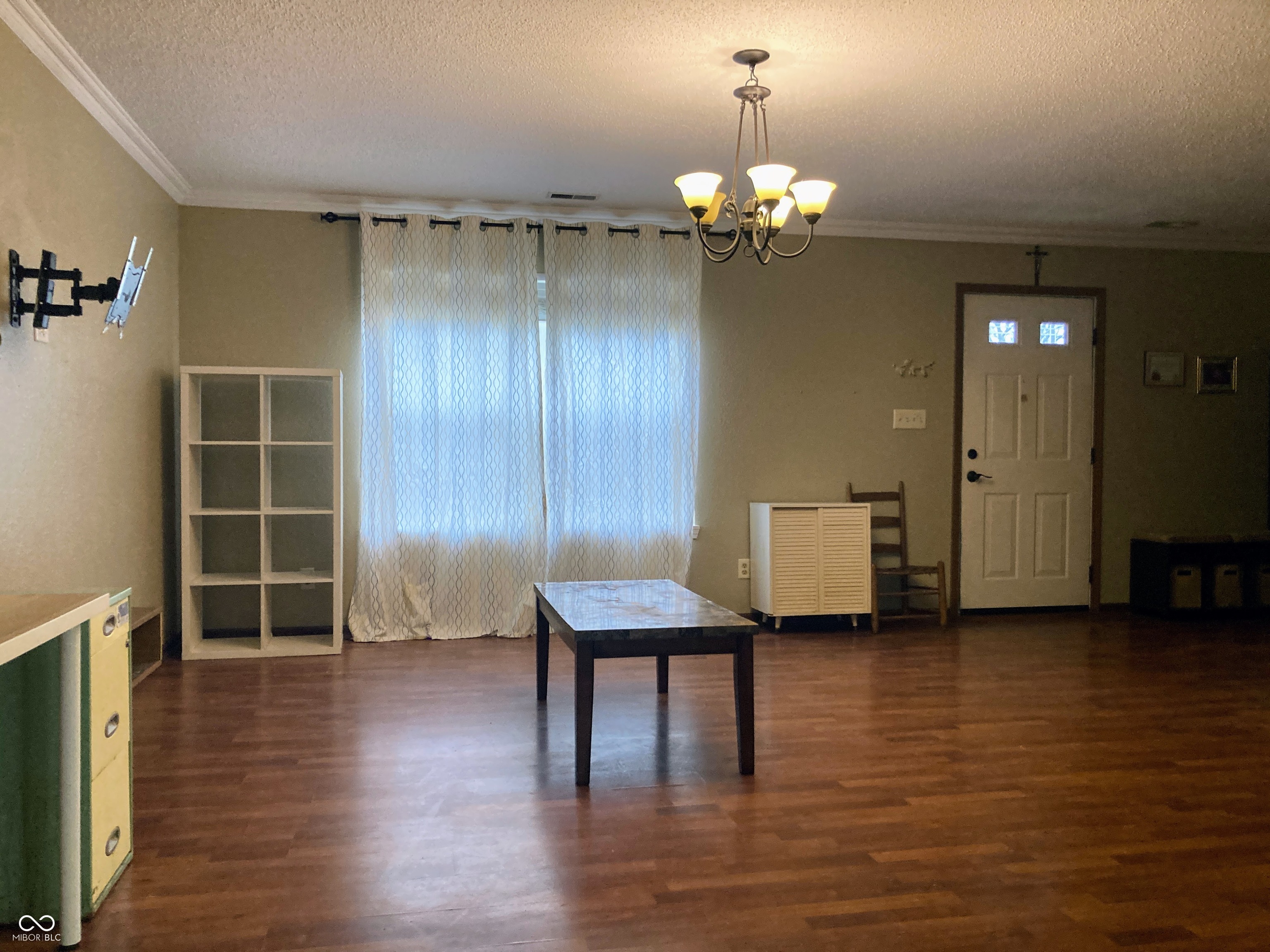 5375 Milhouse Road Indianapolis, IN 46221 - Photo 3 of 19