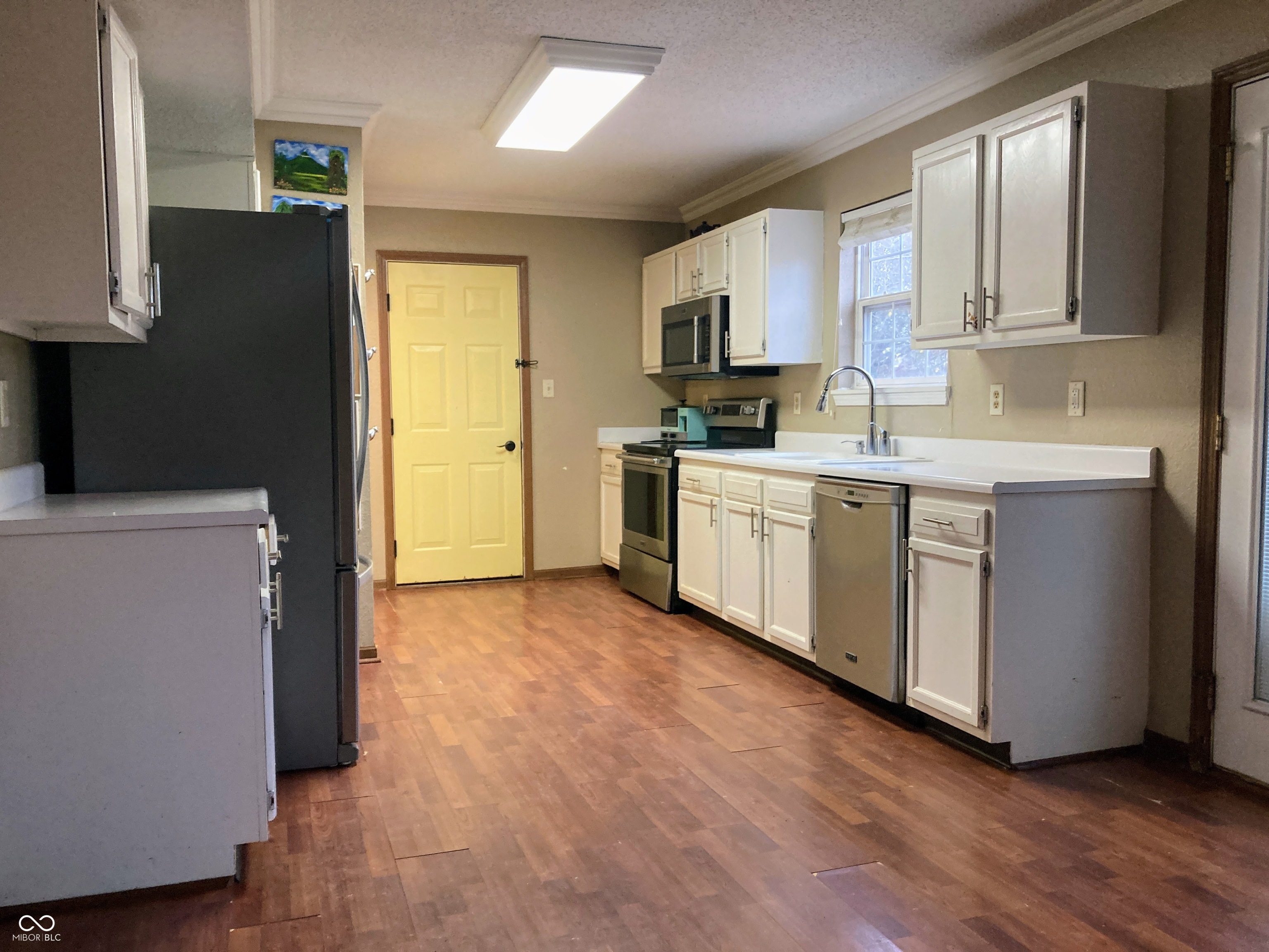5375 Milhouse Road Indianapolis, IN 46221 - Photo 8 of 19