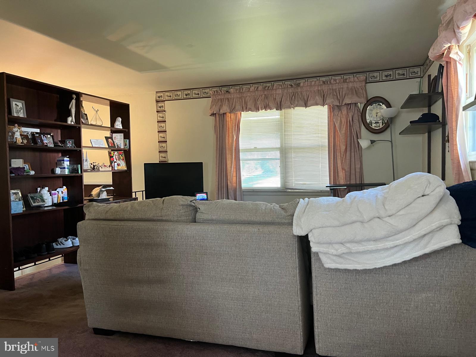 2505 Jonathan Road Ellicott City, MD 21042 - Photo 7 of 22 Gallery Image 7