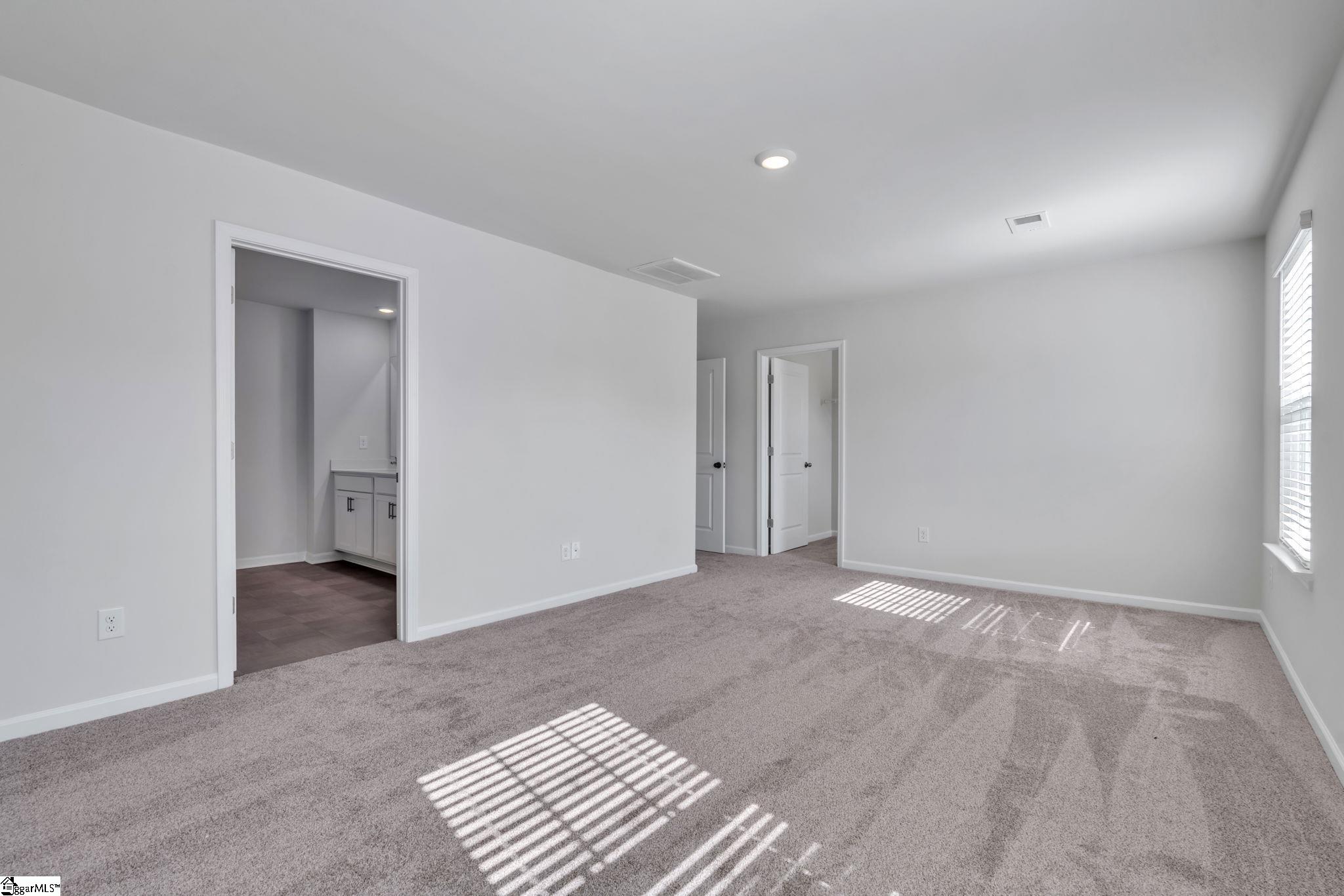 802 Ashwood Way Easley, SC 29640 - Photo 11 of 32 Gallery Image 11