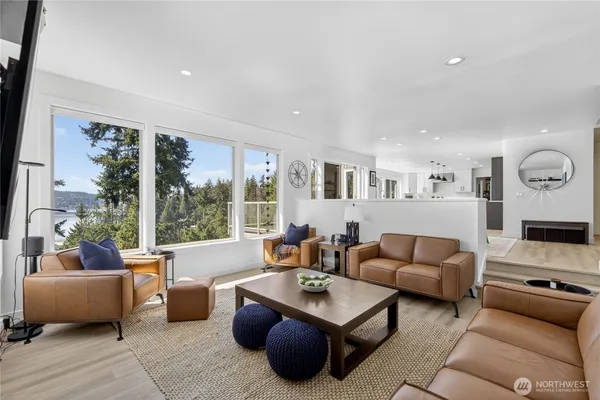 $7,000 | 3107 199th Avenue Southeast, Sammamish, WA 98075