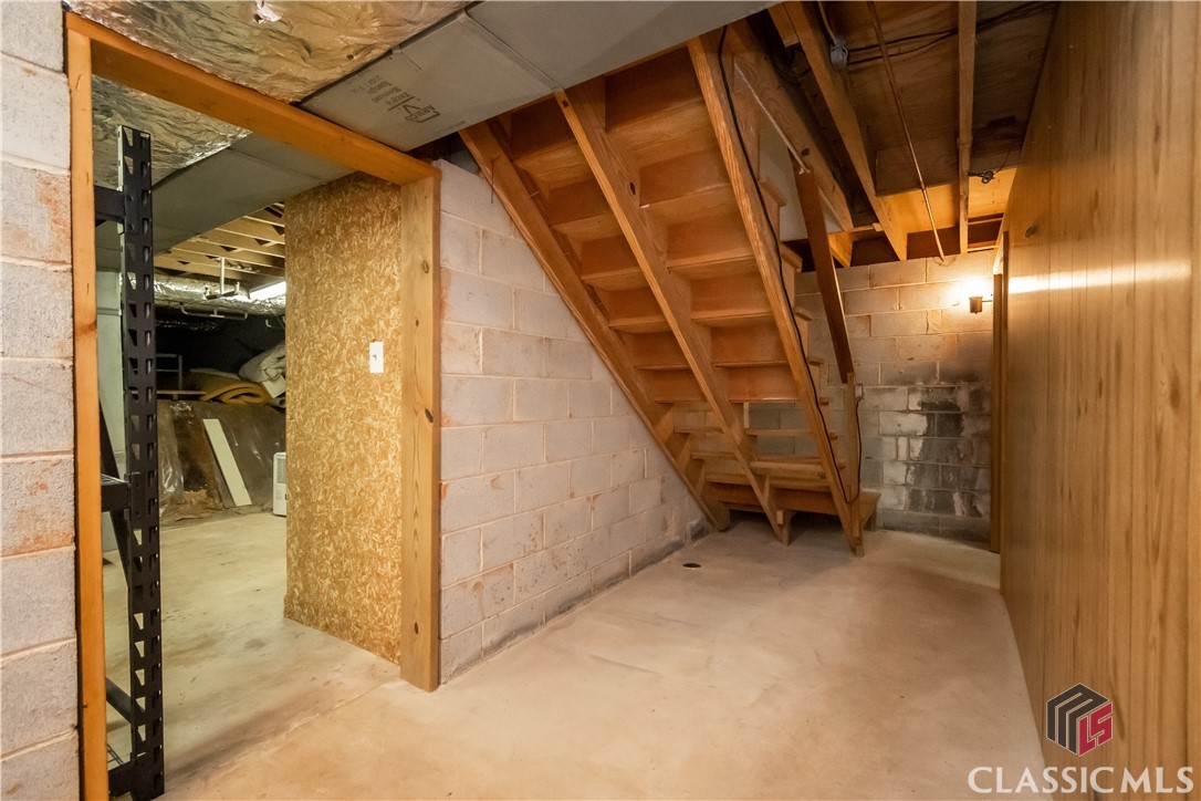 145 Green Hills Road Athens, GA 30605 - Photo 26 of 35