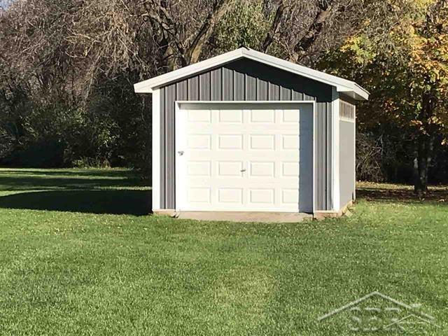 7321 Maple Road Frankenmuth, MI 48734 - Photo 6 of 23