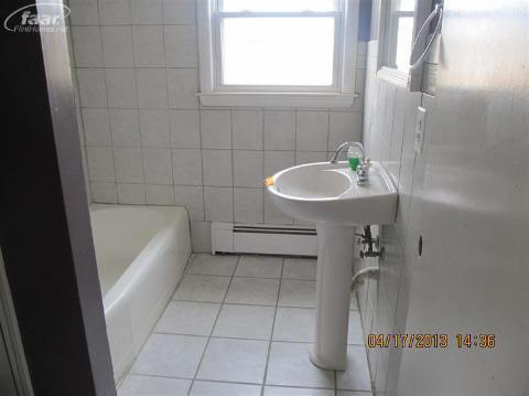8062 Runyan Lake Road Fenton, MI 48430 - Photo 10 of 11 20355269-9.JPG