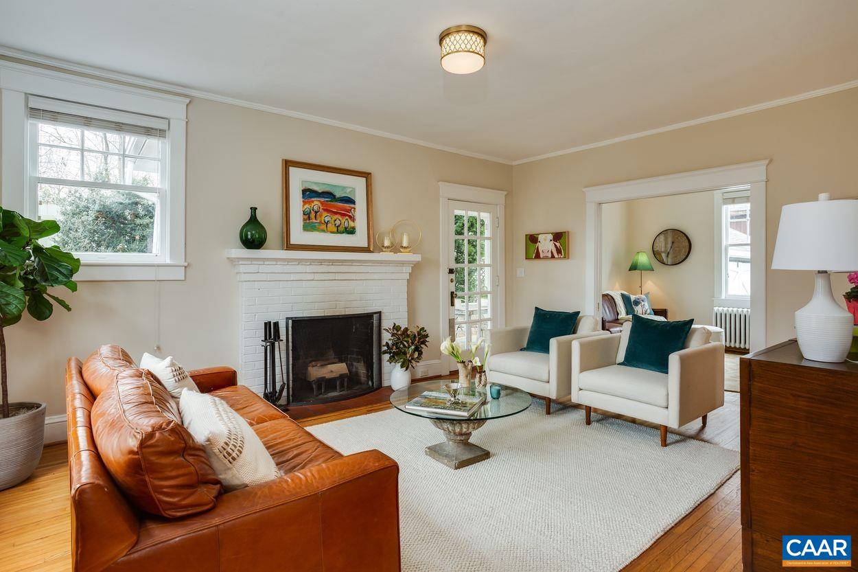 807 Rugby Road Charlottesville, VA 22903 - Photo 7 of 40 Gallery Image 7