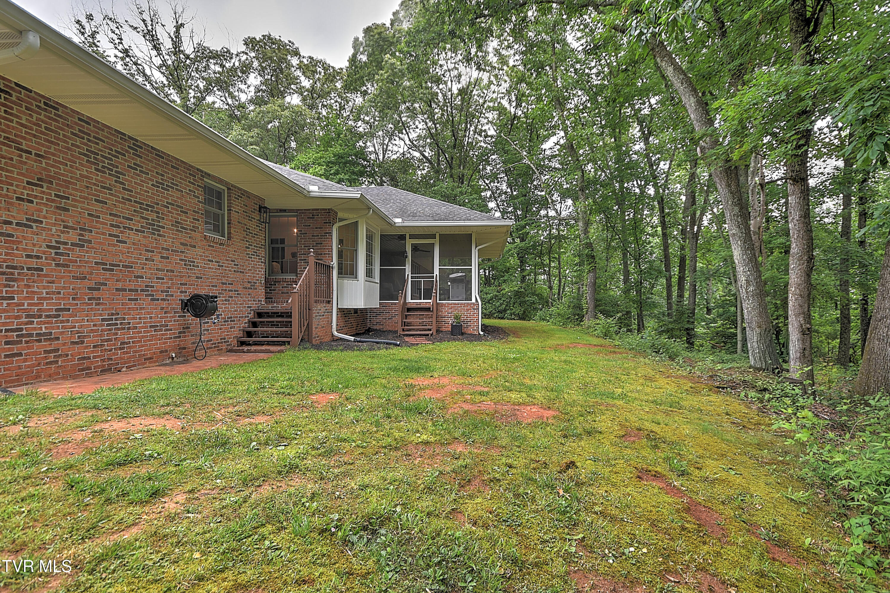 145 Zeb Grindstaff Road Elizabethton, TN 37643 - Photo 52 of 68 145 Zeb Grindstaff JV-56