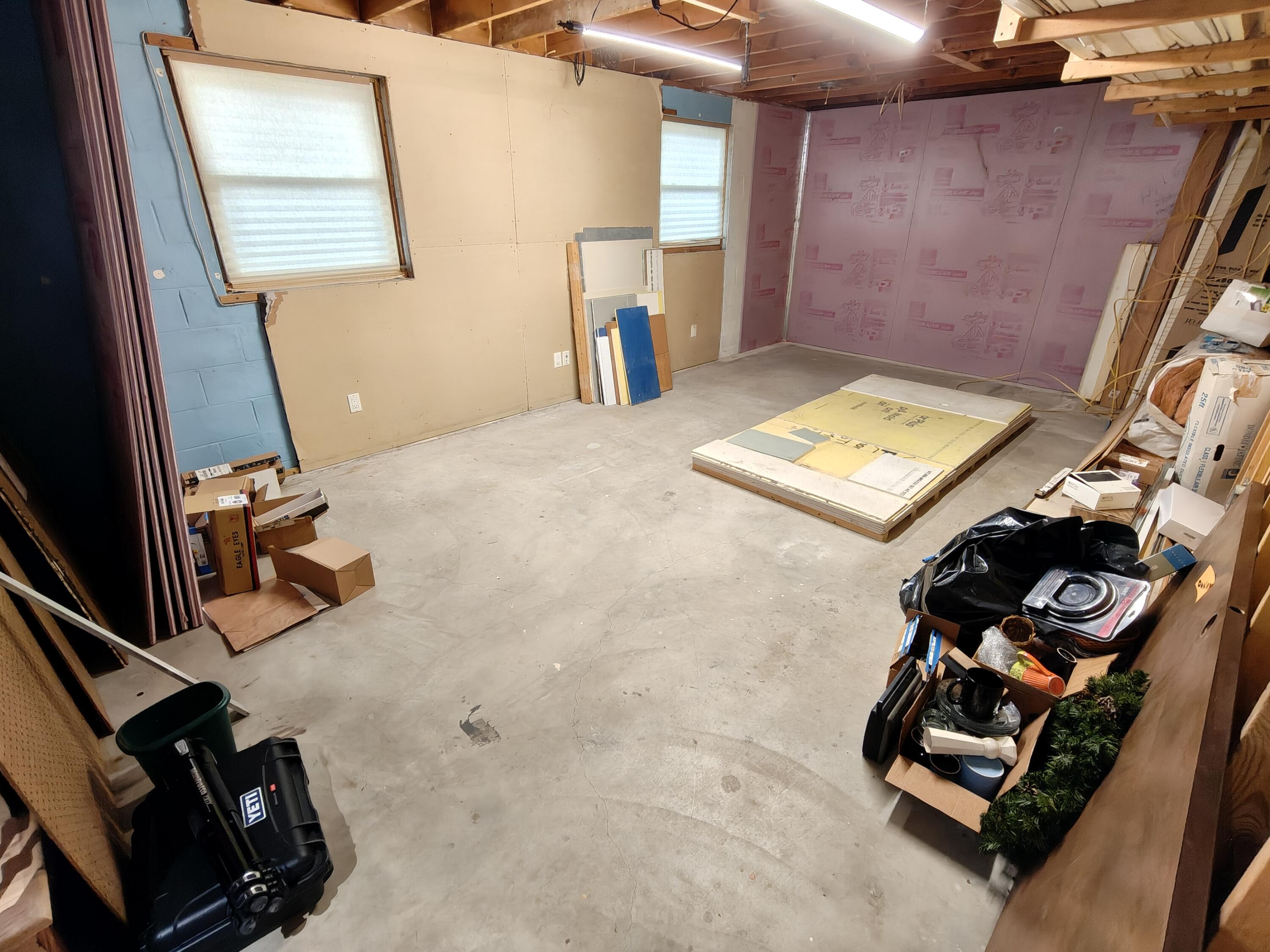 134 Elm Court Hebron, IN 46341 - Photo 17 of 36 a room with gym equipment