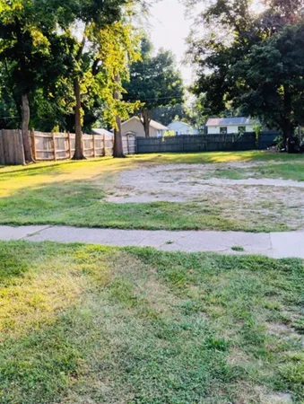 $9,000 | 1145 Broadway, Benton Harbor, MI 49022