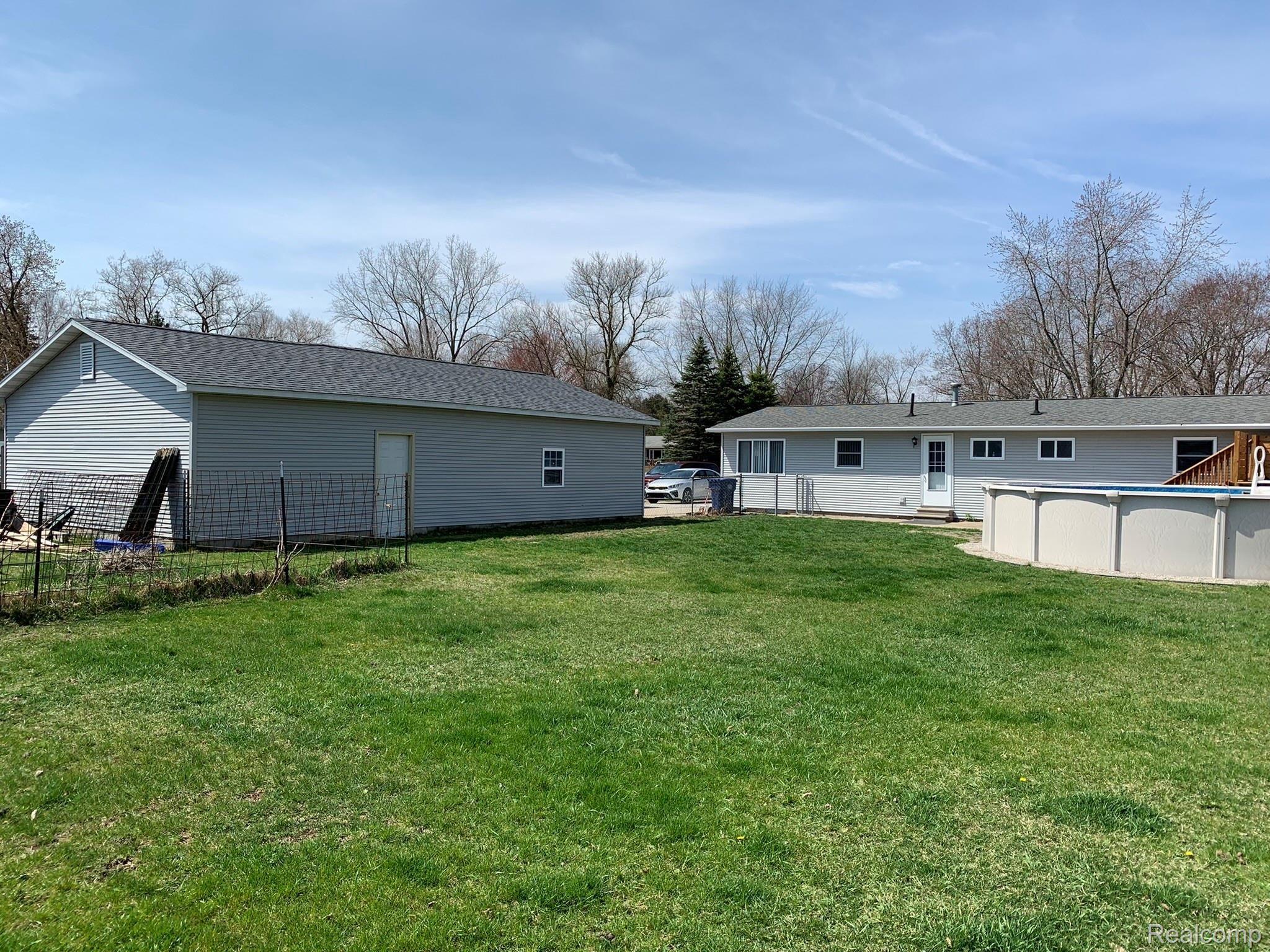 3192 Range Road Port Huron, MI 48060 - Photo 6 of 24 Backyard