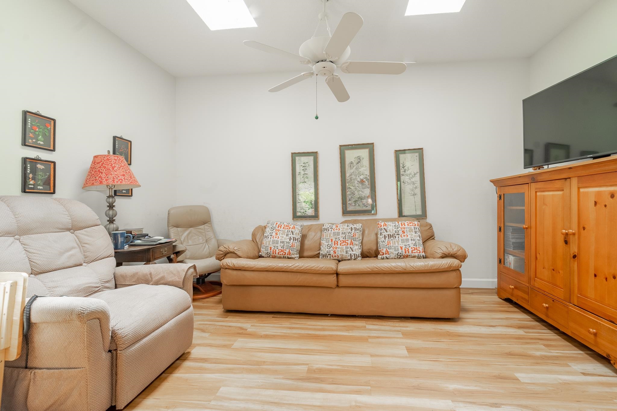 208 Hawthorne Circle Fairhope, AL 36532 - Photo 8 of 22 Living Room