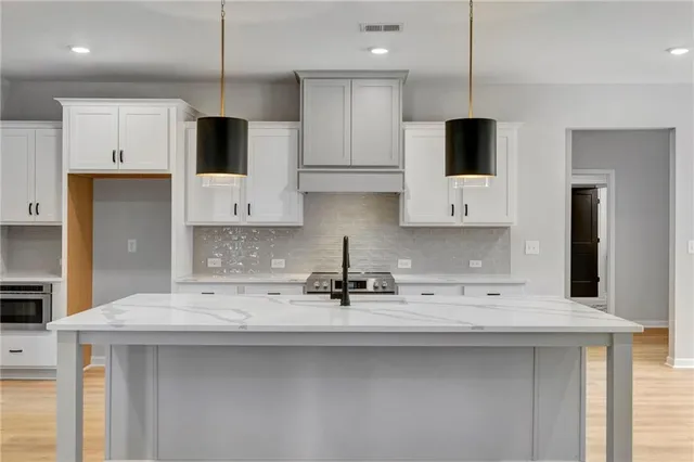 a view of empty room with windows